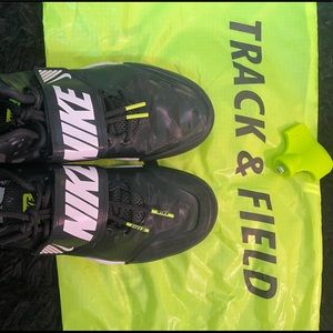 NIKE flywire javelin spikes